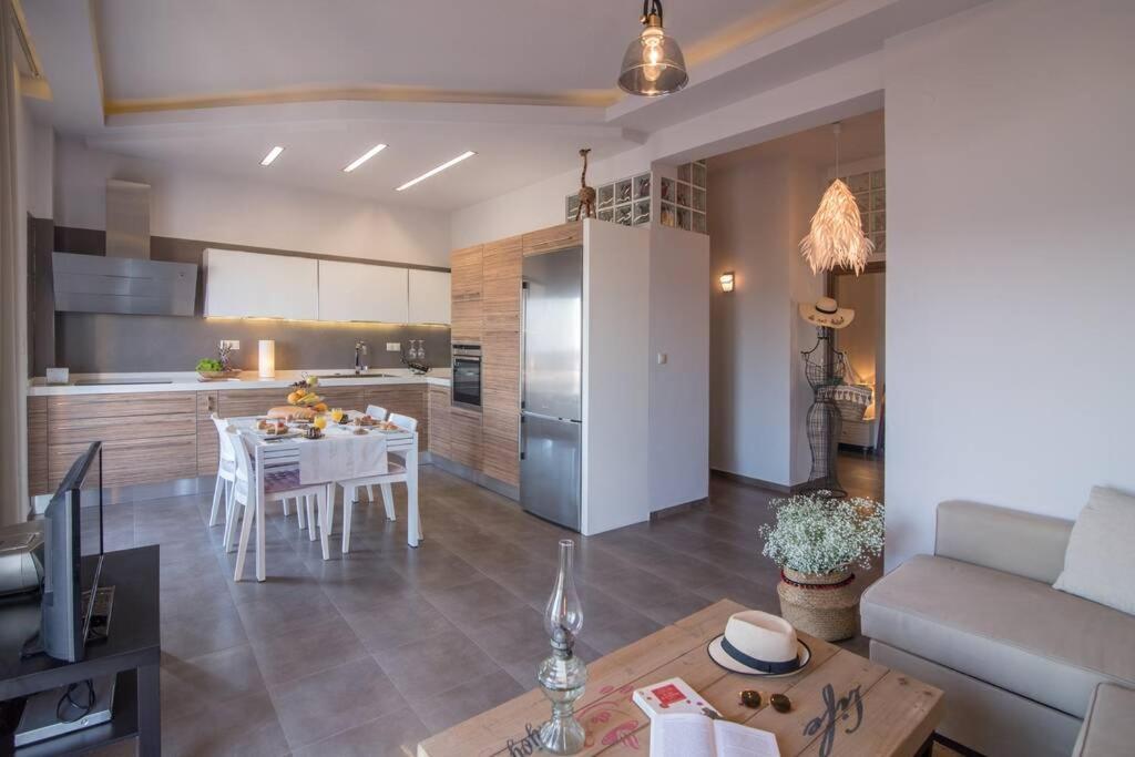 Ioanna Bayview Luxury Apartment Ierapetra  Exterior photo